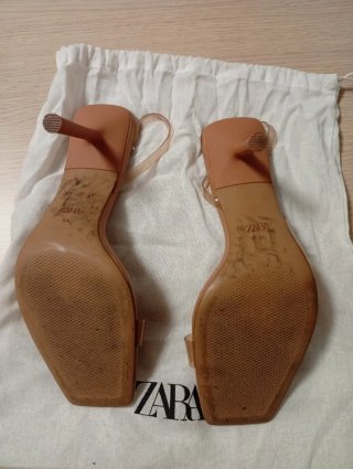 Sandalias Zara mujer transparentes tacón