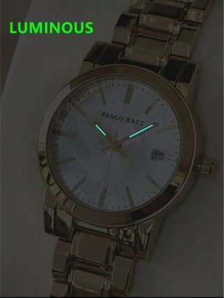 Reloj elegante de mujer