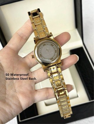 Reloj elegante de mujer