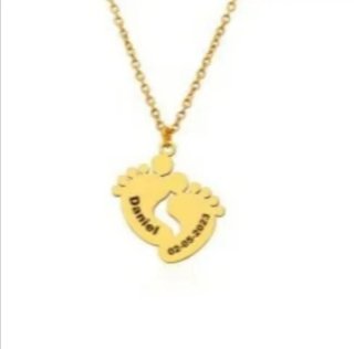 Colgante Pies Bebé Oro 18K Grabable 18€
