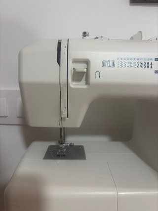 Máquina de coser SilverCrest