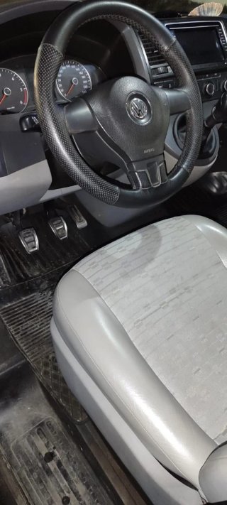 Volkswagen Transporter T5 2011