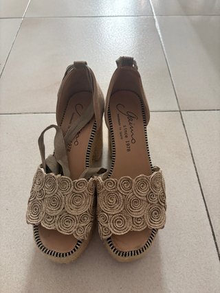 Sandalias Gaimo Esparto Cuña Camel