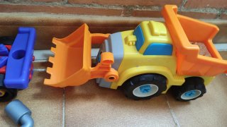 Excavadora, grúa y coche desmontables
