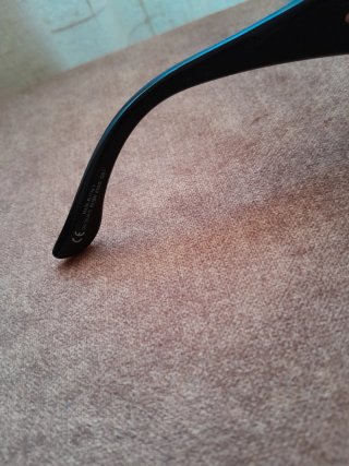 Gafas de sol negras