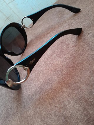 Gafas de sol negras