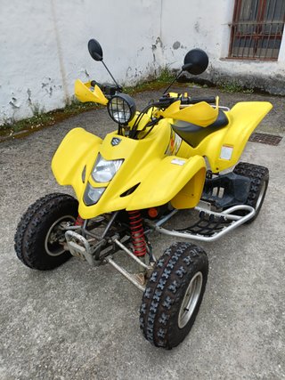 Quad Suzuki LTZ400 Amarillo