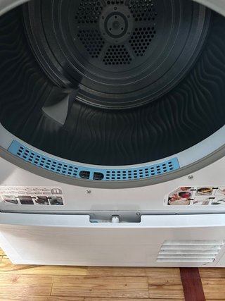 Secadora de condensación Indesit