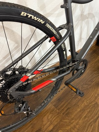 Bicicleta B’Twin Riverside 500 + casco.