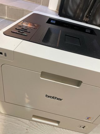 Impresora Brother Blanca.