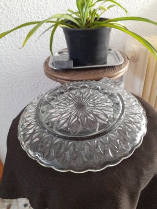 Plato caramelos cristal labrado antiguo