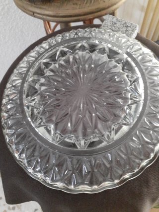 Plato caramelos cristal labrado antiguo
