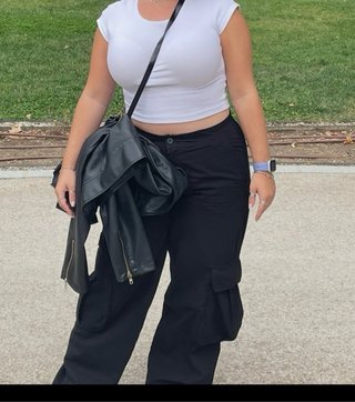 Pantalón cargo azul de mujer