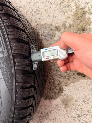 Llantas 17” con neumáticos nuevos VAG