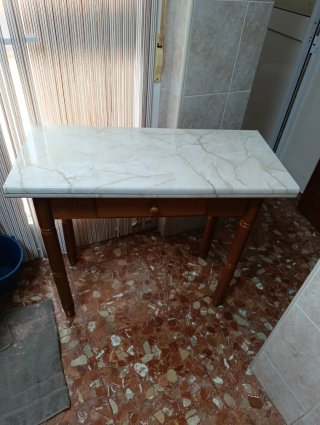 Mesa de cocina mármol y madera