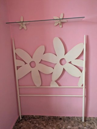 Cabecero forja moderno flores beige