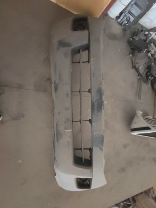 Parachoques Toyota Hilux Delantero
