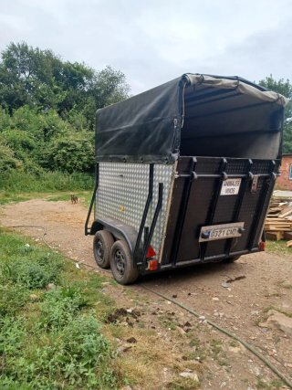 Remolque para 2 caballos