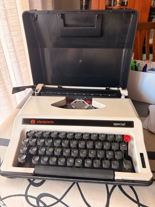 Máquina de escribir Olympiette Special