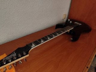 Ibanez GIO GRG170DX Negra