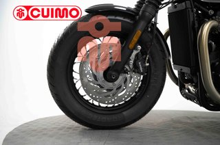 TRIUMPH BONNEVILLE BOBBER
