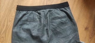 Pantalón Zara cuadros gris M