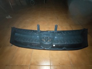 Rejilla Delantera Toyota Hilux