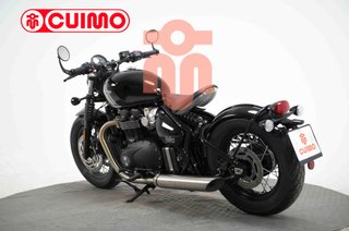 TRIUMPH BONNEVILLE BOBBER