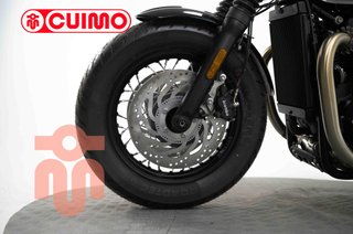 TRIUMPH BONNEVILLE BOBBER