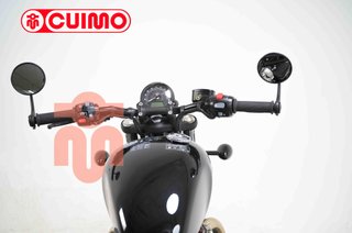 TRIUMPH BONNEVILLE BOBBER