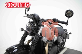 TRIUMPH BONNEVILLE BOBBER