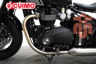 TRIUMPH BONNEVILLE BOBBER