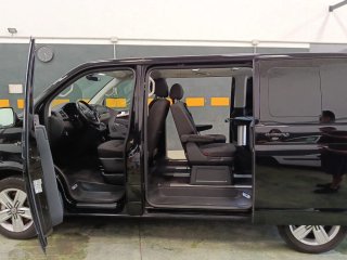 VWT6 Multivan Bulli 2.0TDI 204CV DSG7 6pl con mesa