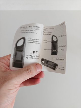 Torcia a led Portatile con ricarica a luce solare