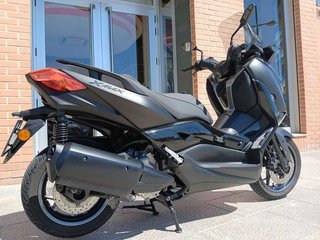 Yamaha X-Max 300 Tech Max