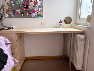 Dormitorio juvenil completo: cama, cómoda, estante