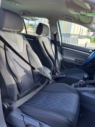 Volkswagen Golf 2004