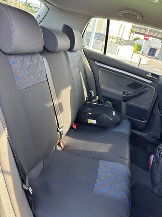 Volkswagen Golf 2004