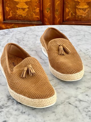 Mocasines ALDO camel borlas T.45