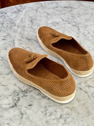 Mocasines ALDO camel borlas T.45