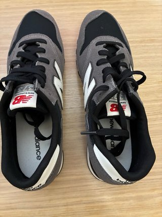New Balance 373 Talla 42 Gris/Negro Nuevas