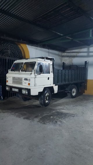 Land Rover Santana 2000