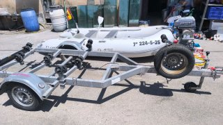 BARCA ZODIAC NEUMATICA  MOTOR Y REMOLQUE Y KIT
