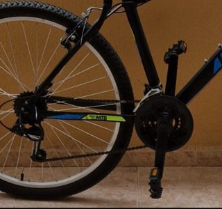 Bicicleta B'TWIN MTB Nera