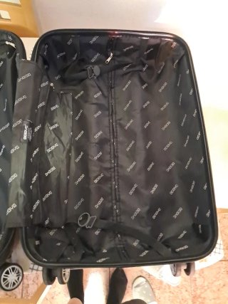 Maleta Beige Rígida con Ruedas