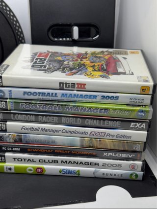 Lotto videogiochi PS4 PC Xbox – FIFA Sims Spider-M