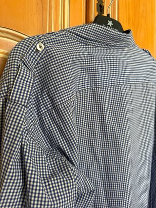 Camisa cuadros azul con botones y hebillas