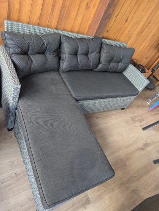 Sofá modular gris ratán y tela como nuevo JYSK
