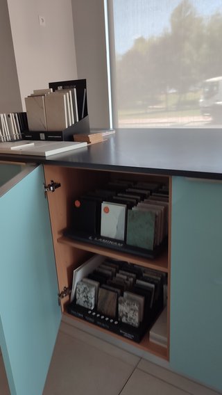 Isla de cocina  encimera ABK  inducción invisible