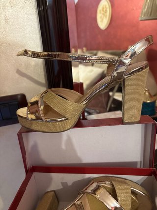 Sandali GOGO SHOES oro